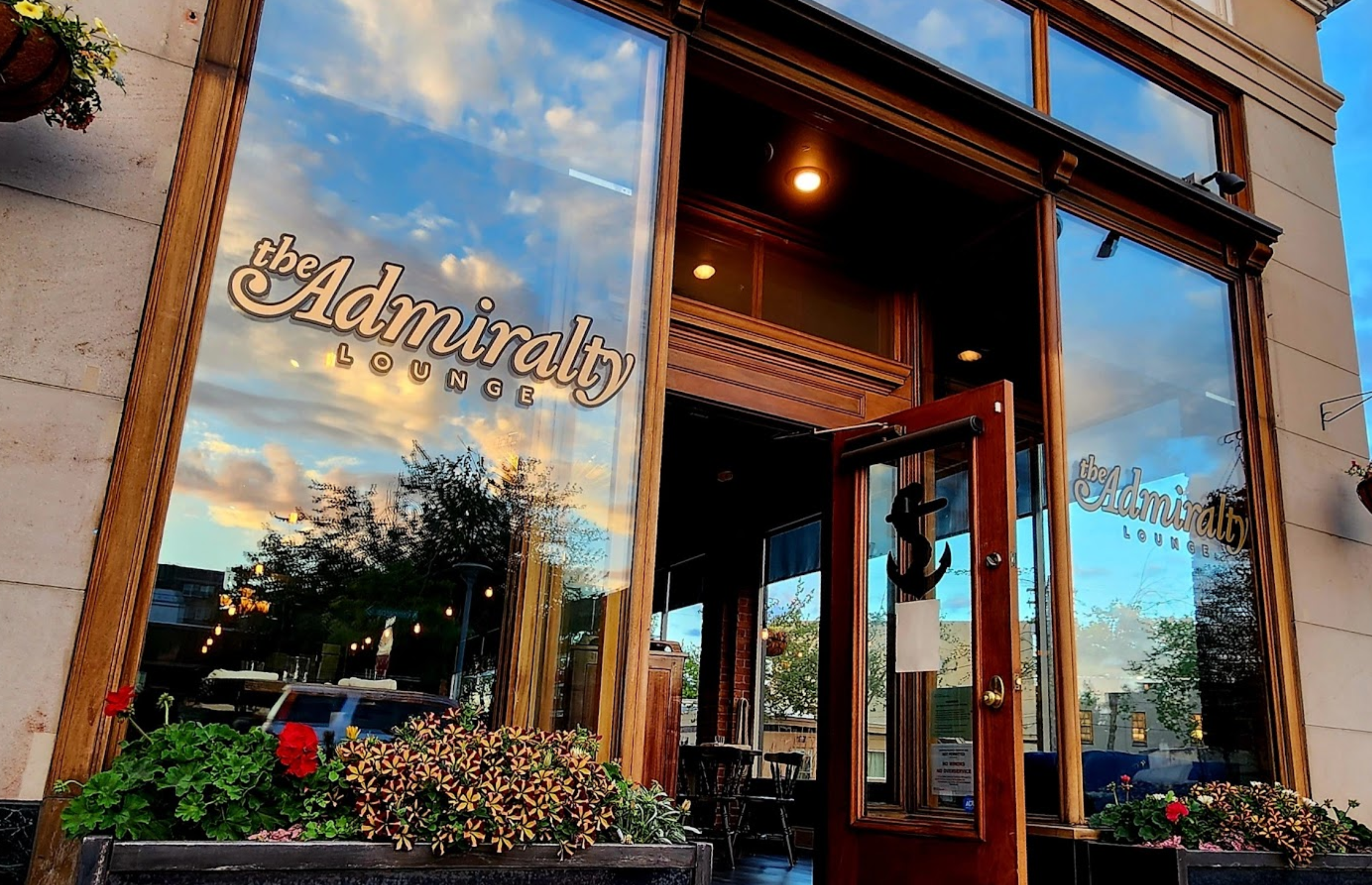 The Admiralty Lounge